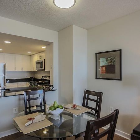 Madison Hospitality At 1401 Joyce Street Арлингтон Экстерьер фото