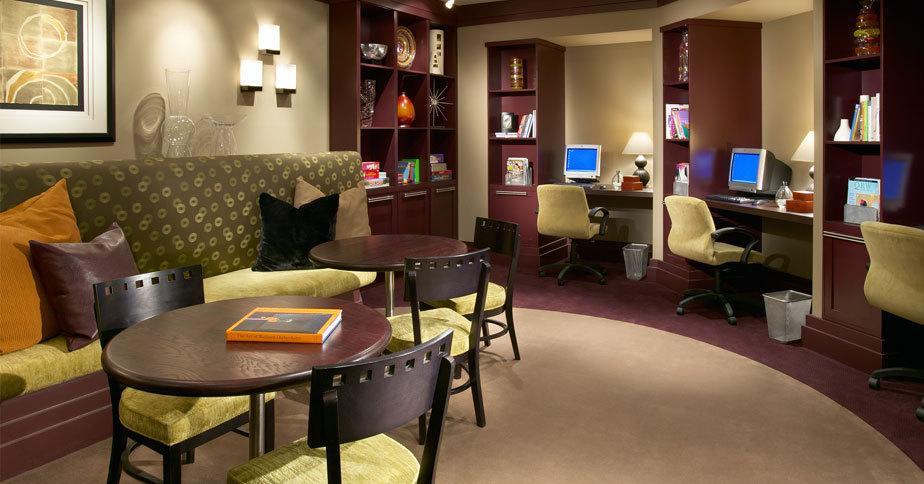Madison Hospitality At 1401 Joyce Street Арлингтон Экстерьер фото